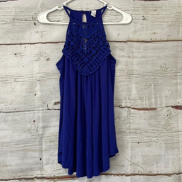 Cyrus Tops - Cy Macrame Crochet Tunic Size Large Blue Flowy
